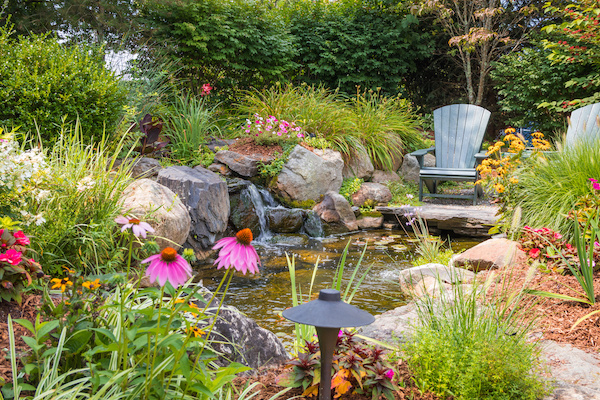 Wasserfall im Garten